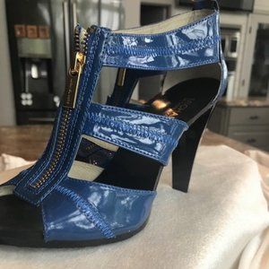 💋💋 LOOK 2 pairs  heels for $20!!! 🌹🌹